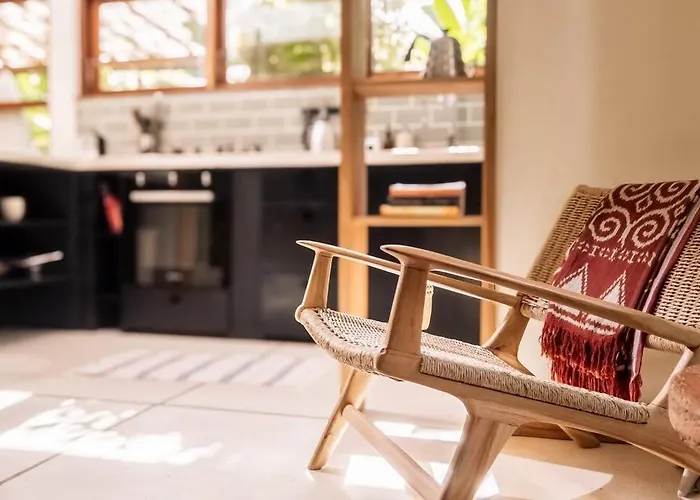 Mahira - Charming 1Br Home With Living Room And Full Kitchen, Nestled In Quiet Uluwatu Jungle