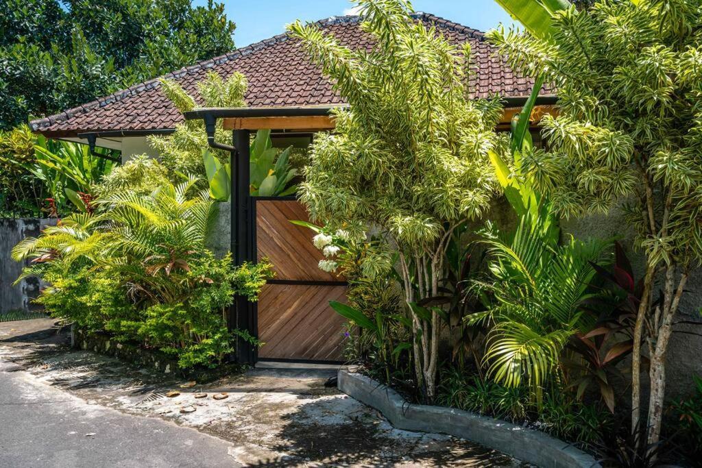 Mahira - Charming 1br With Living And Full Kitchen, Nestled In Quiet Jungle * Uluwatu (Bali)
